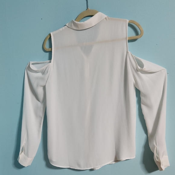 White Long Sleeve Cut Out Button Down Blouse - Picture 4 of 7